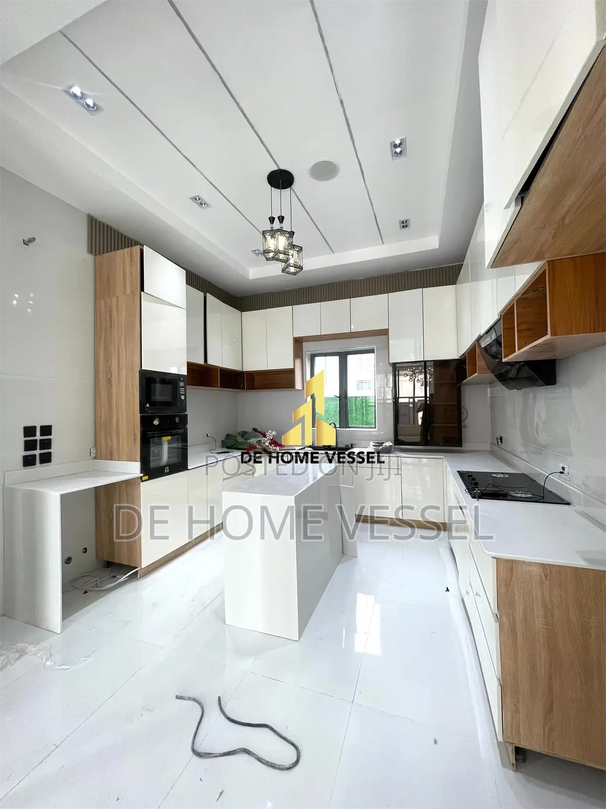 4bdrm Duplex in Ikota for sale