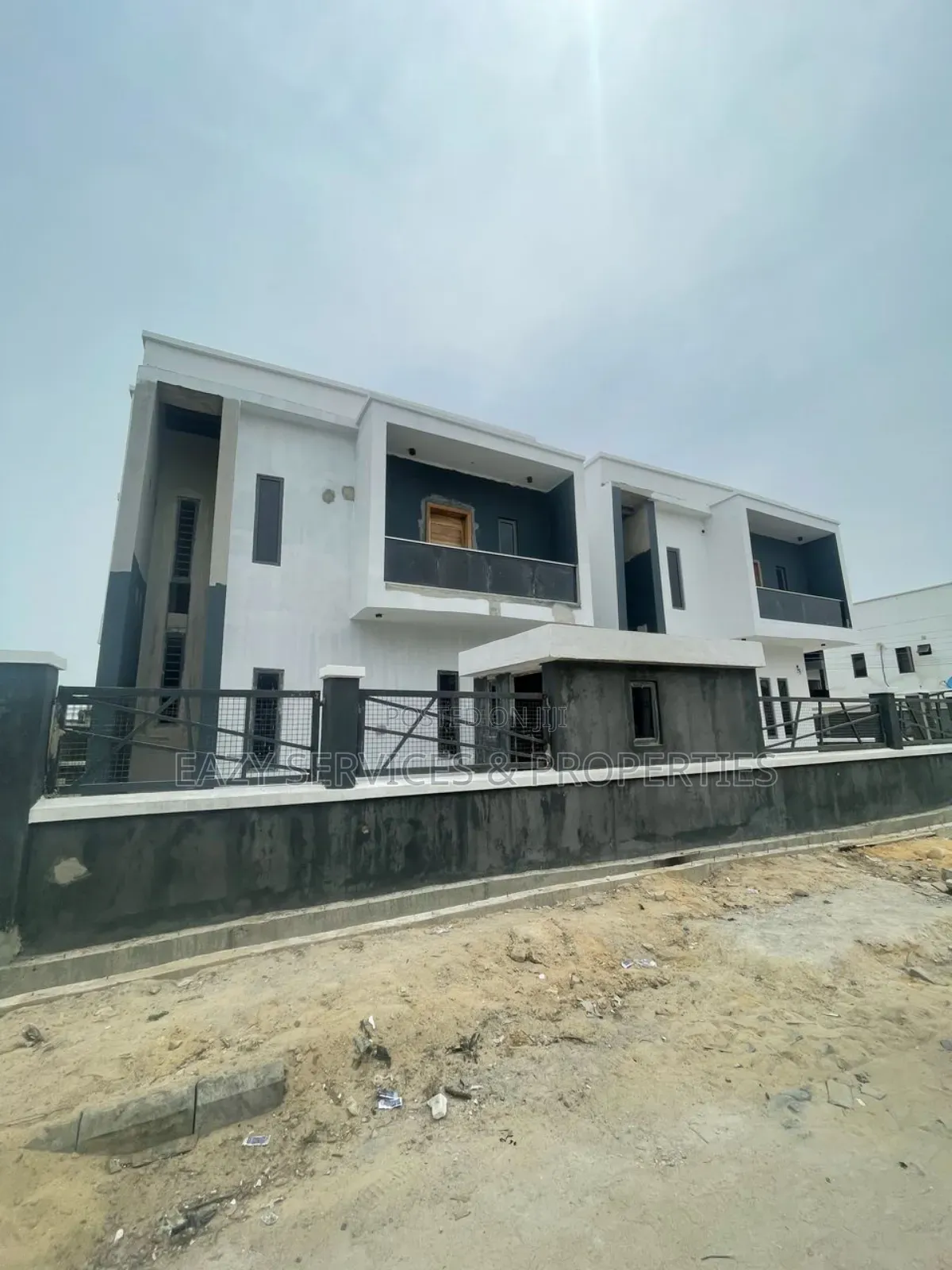 5bdrm Duplex in Gated And Secured, Ajah for sale