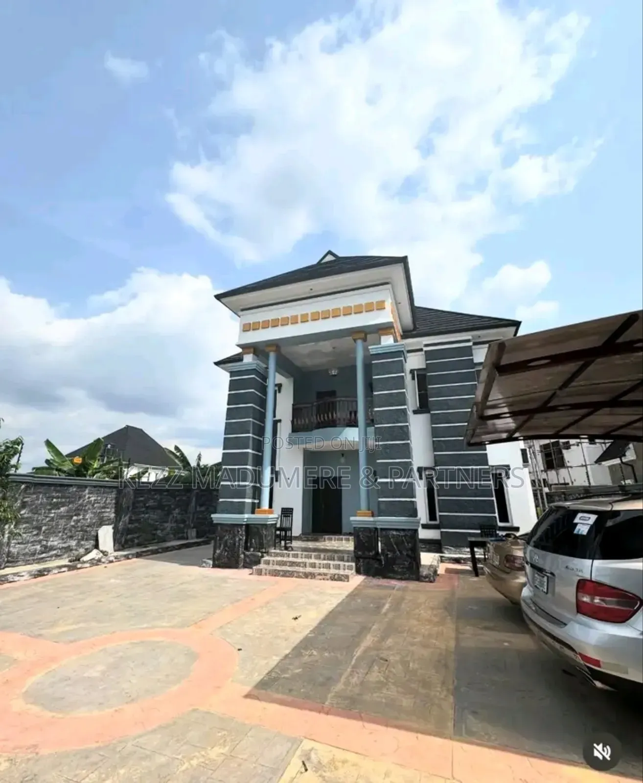5bdrm Duplex in Radio Estate , Nta , for sale