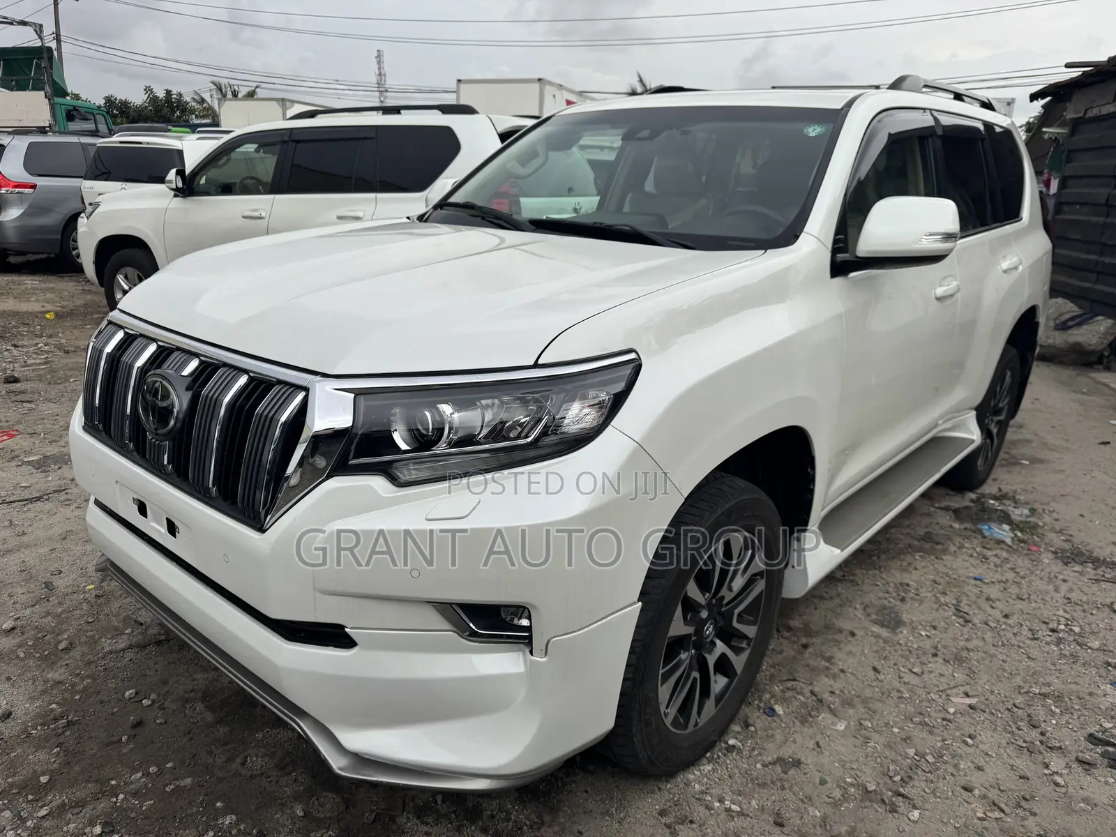 Toyota Land Cruiser Prado 2023 White