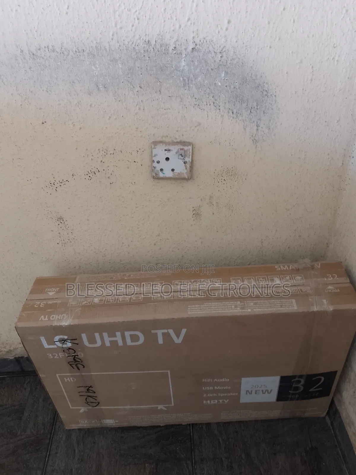 32 Inches Stunning Uhrahd