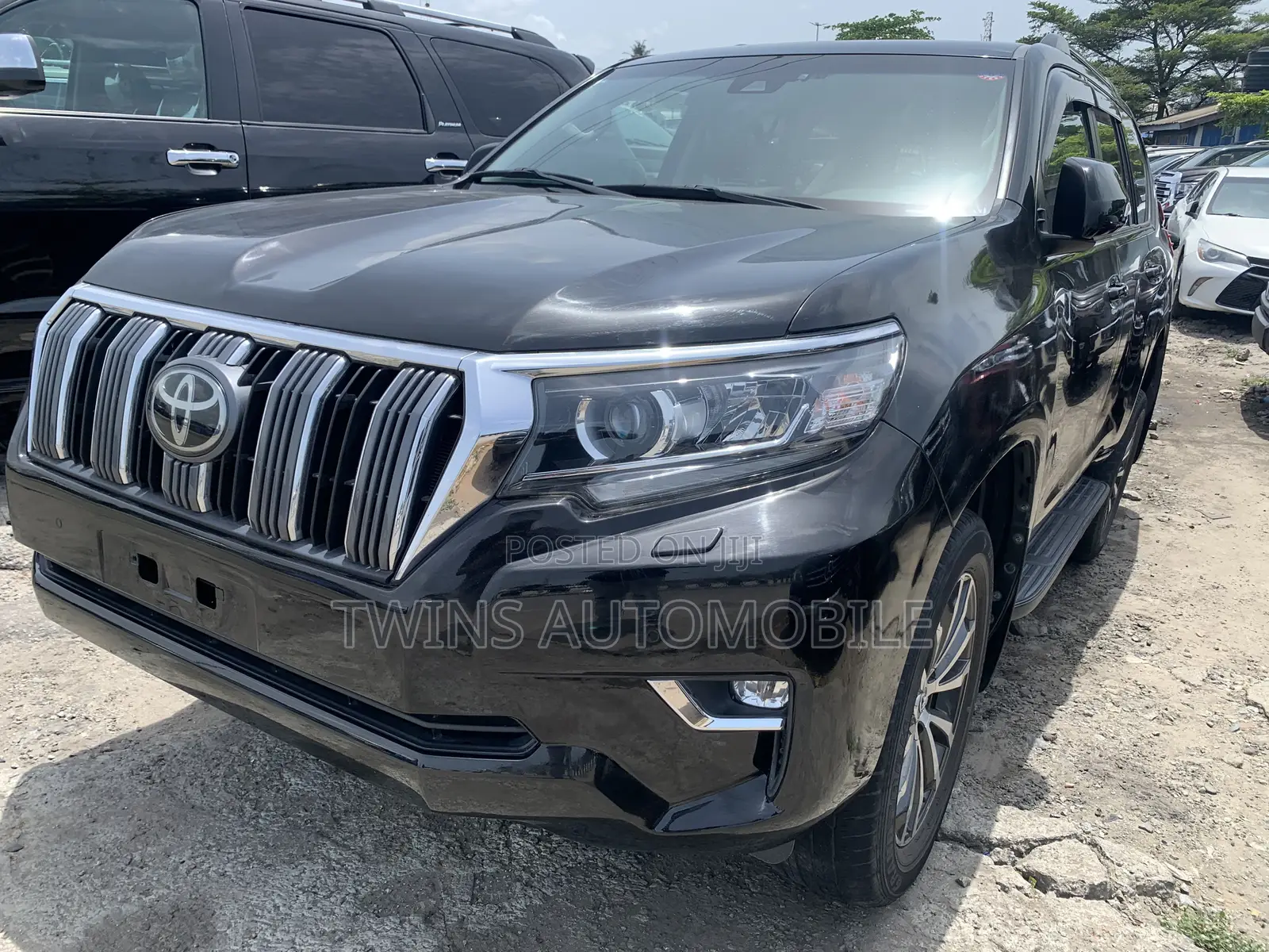 Toyota Land Cruiser Prado 2023 Black