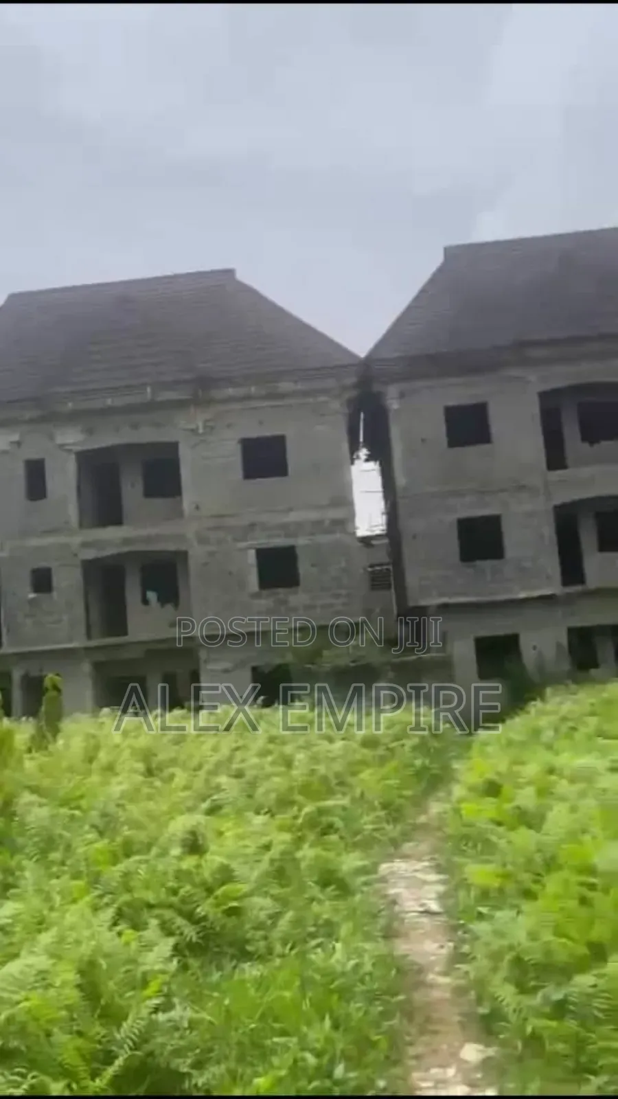 Block of Flat Built on 2 Plot of Land for Sale