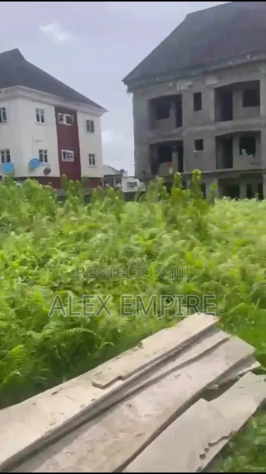 Block of Flat Built on 2 Plot of Land for Sale