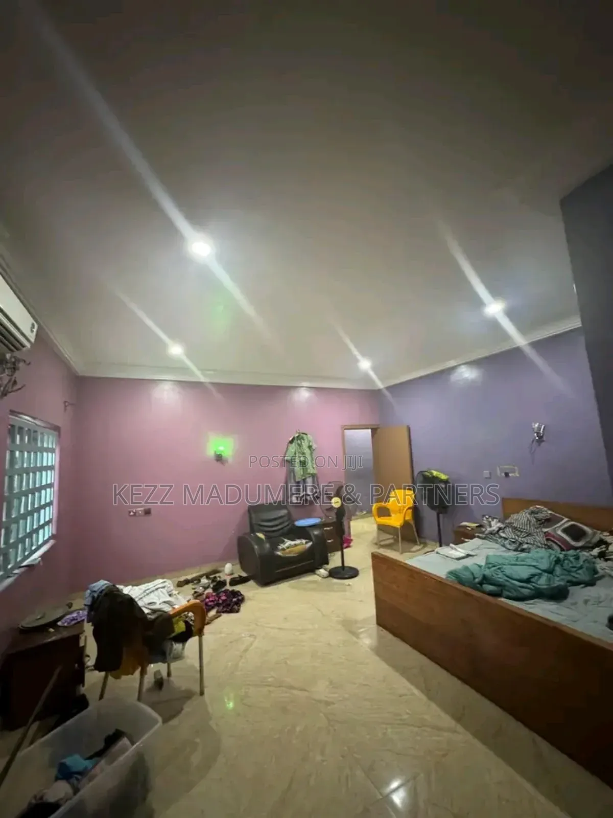 6bdrm Duplex in Gated Estate Nta for sale