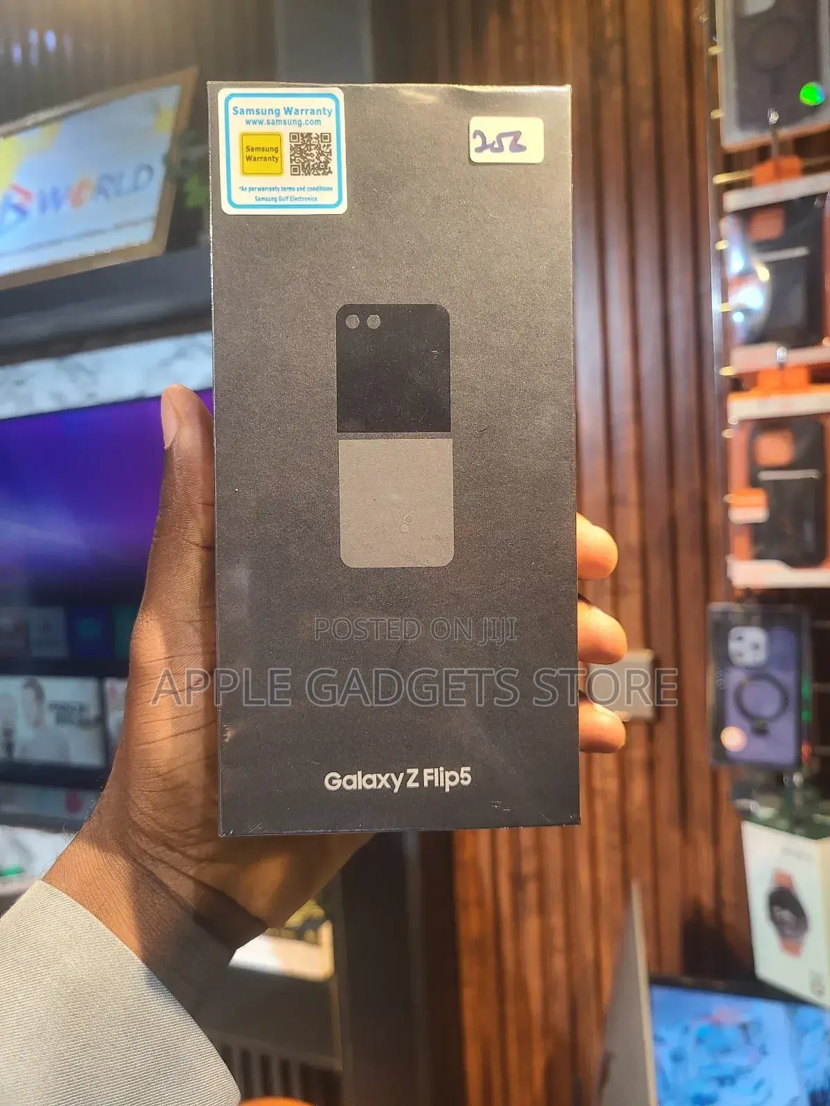 New Samsung Galaxy Z Flip5 256 GB Black