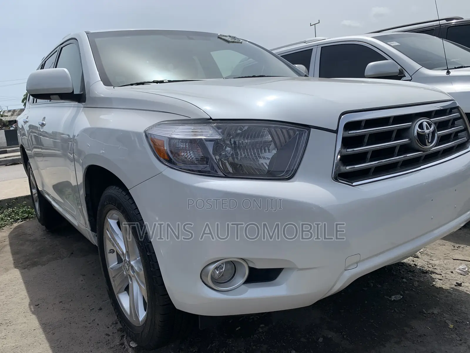 Toyota Highlander Limited 2010 White