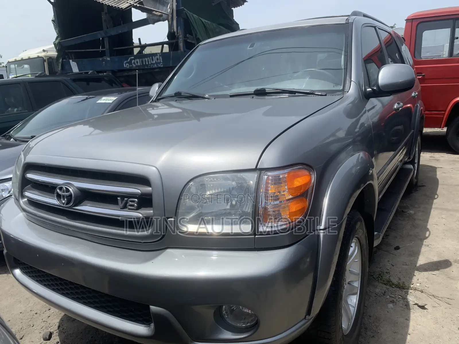 Toyota Sequoia Limited 4dr SUV 4WD (4.7L 8cyl 4A) 2004 Silver