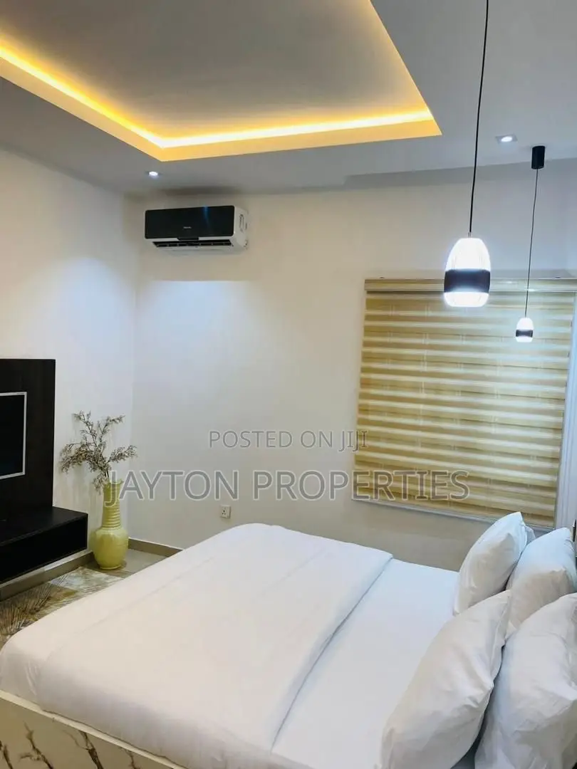 Cozy 3 Bedroom Apartment