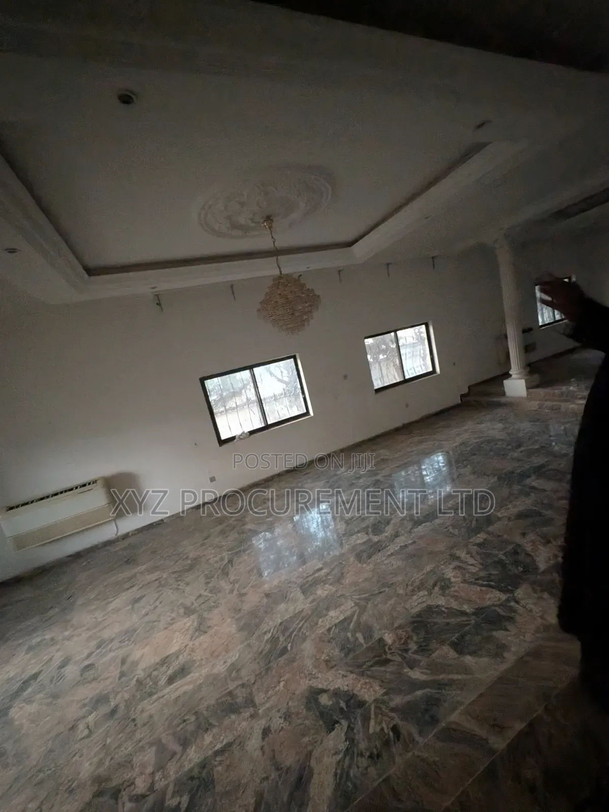 10bdrm Mansion in Asokoro for sale