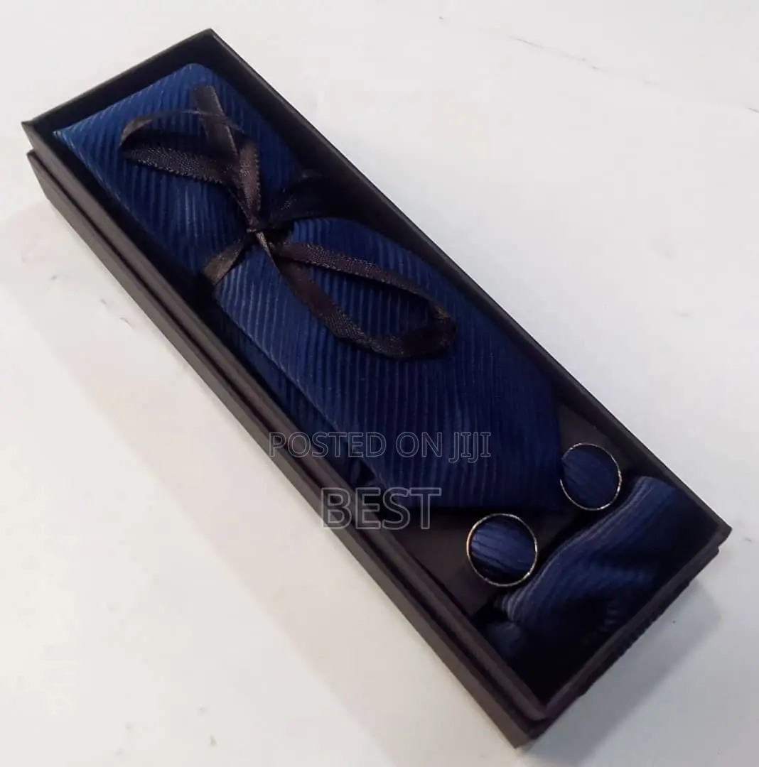 Quality Ties Set With Cufflinks Pocket Square