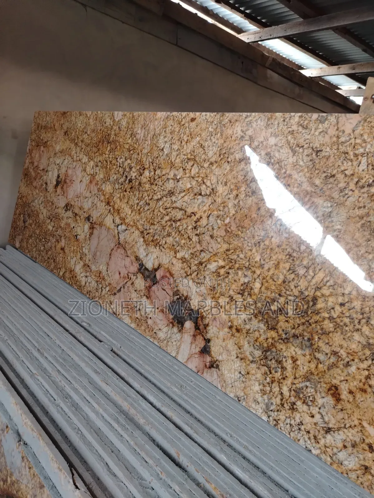 Indian Orange Vied Granite/Marble Slab and Tiles