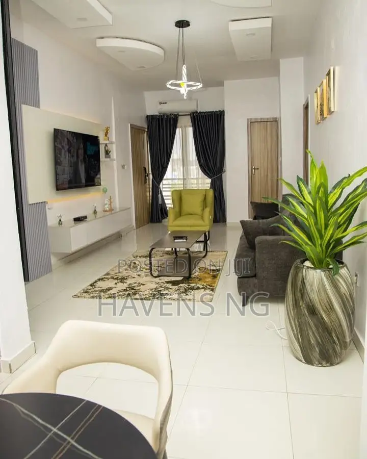 Brand New Luxury 2 Bedroom Apartment With Playground.