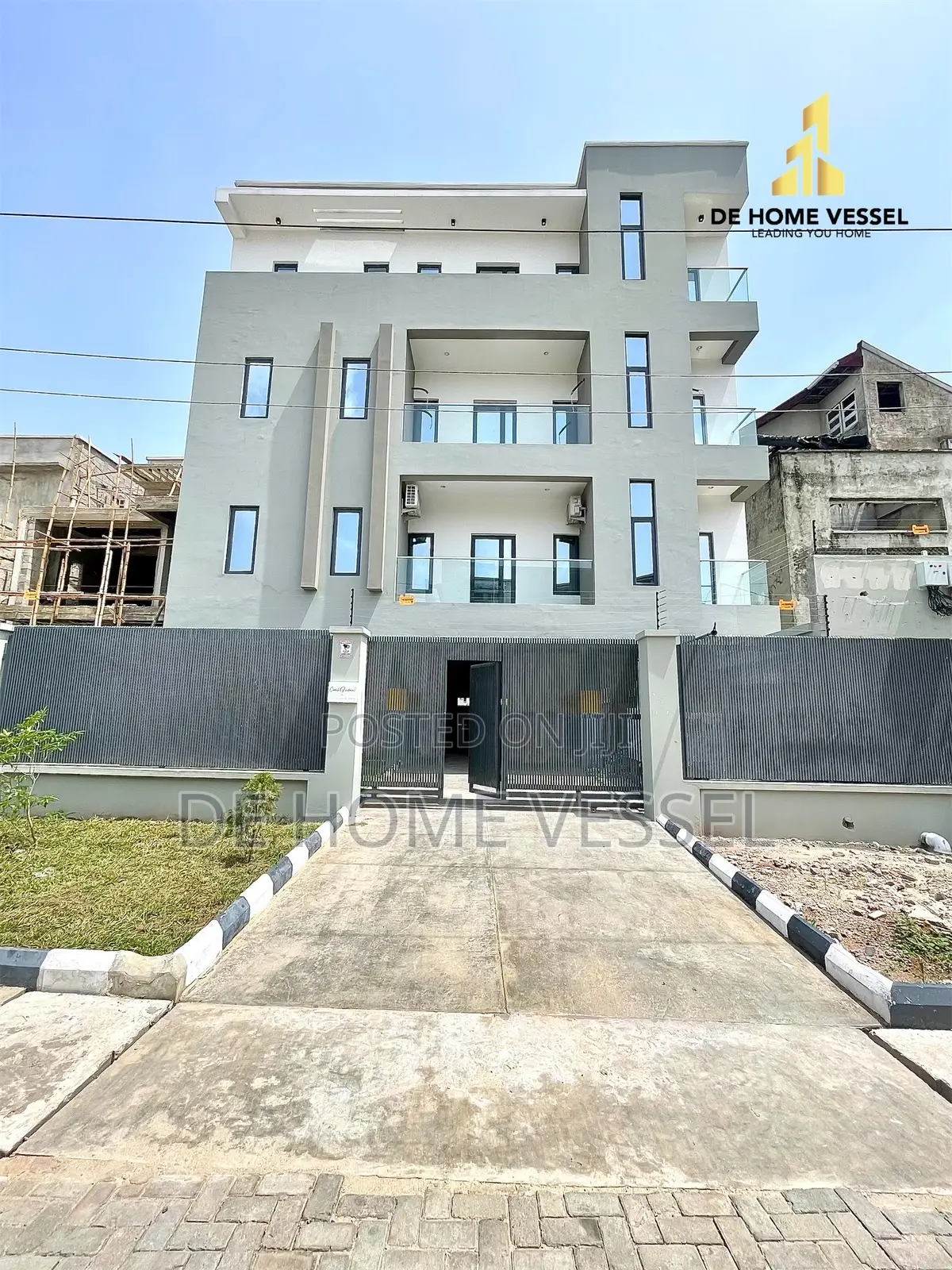 2bdrm Apartment in Lekki Phase 1 for sale