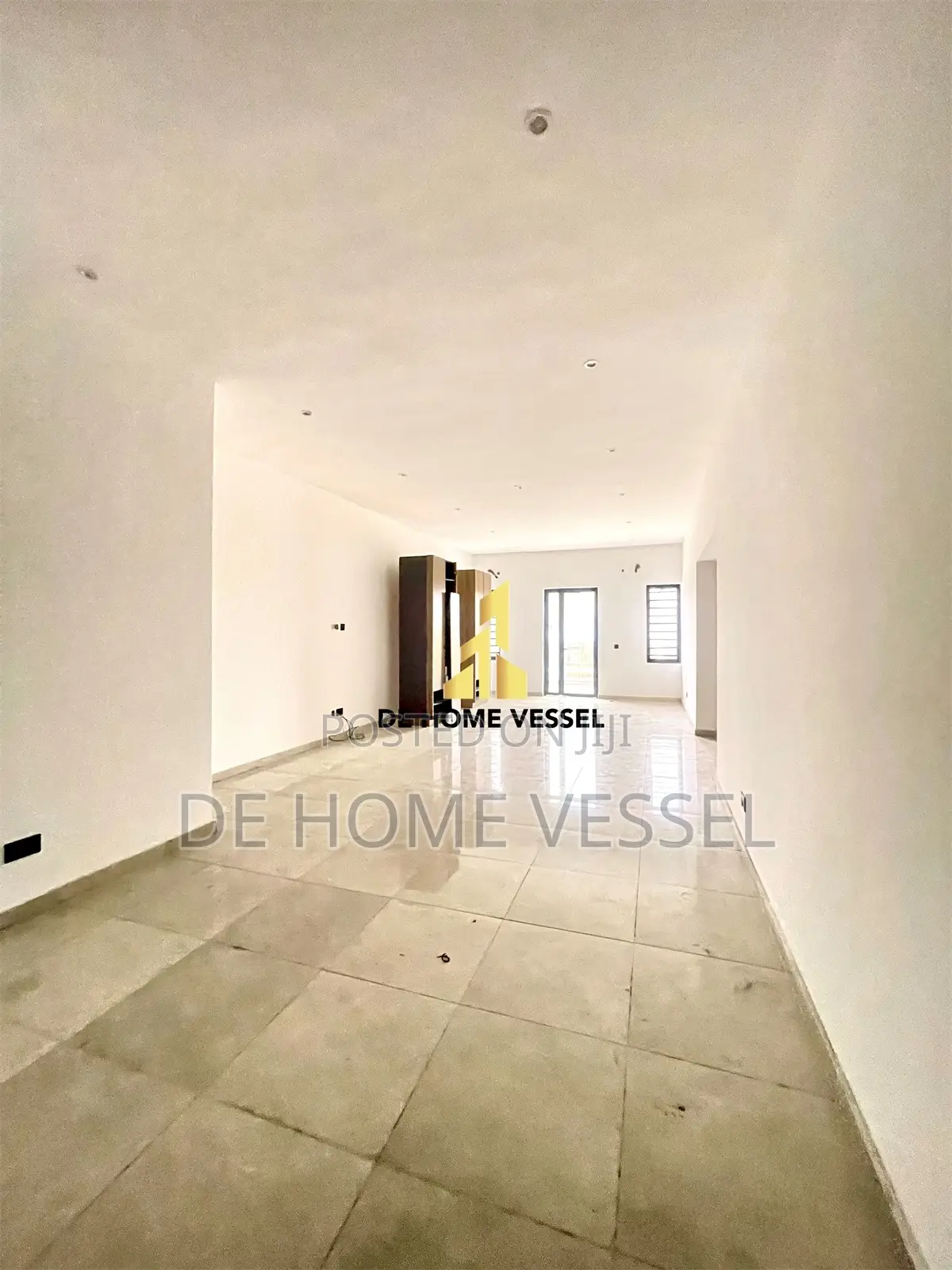 2bdrm Apartment in Lekki Phase 1 for sale