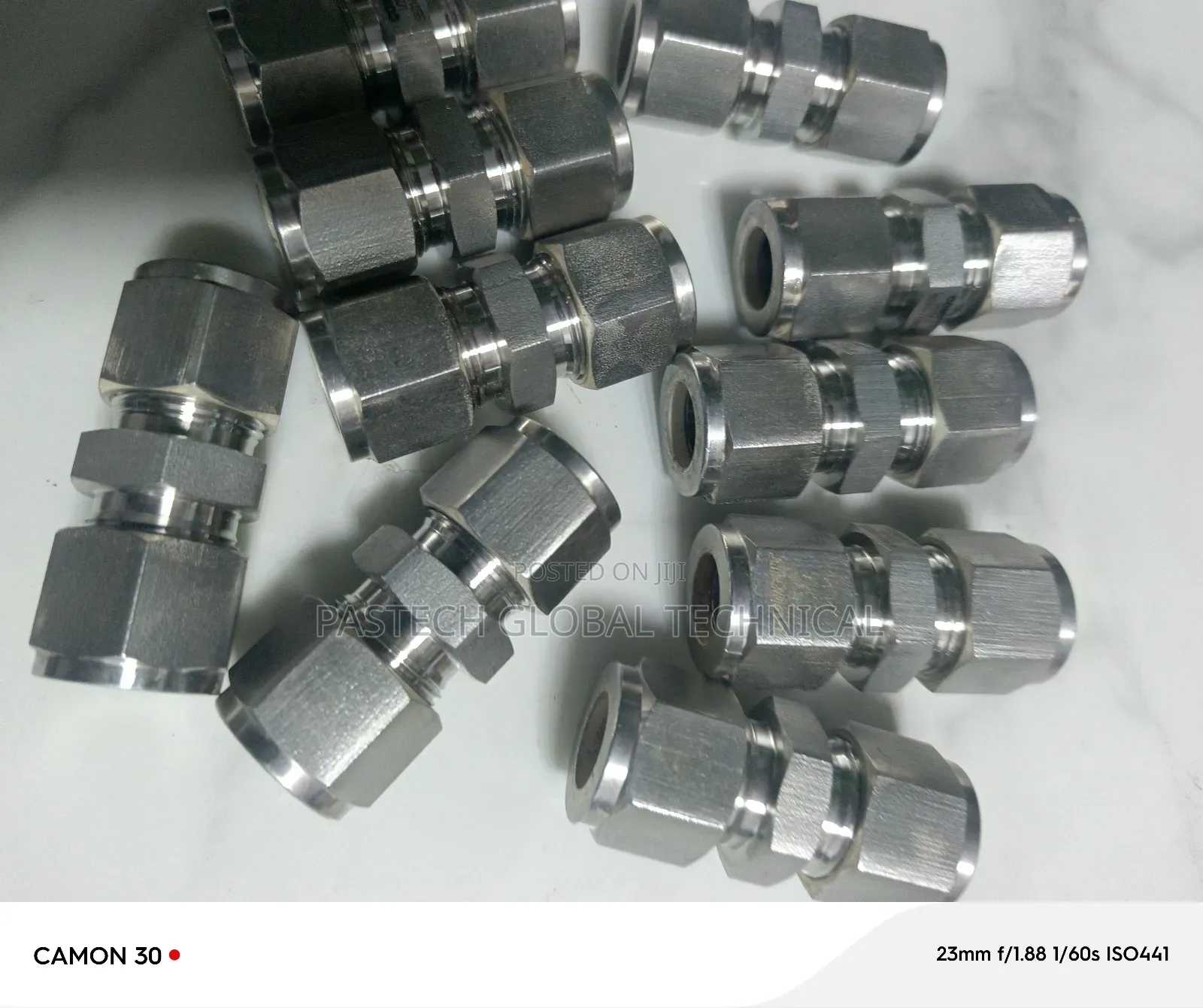 1⁄2" Union Cap Head Fitting