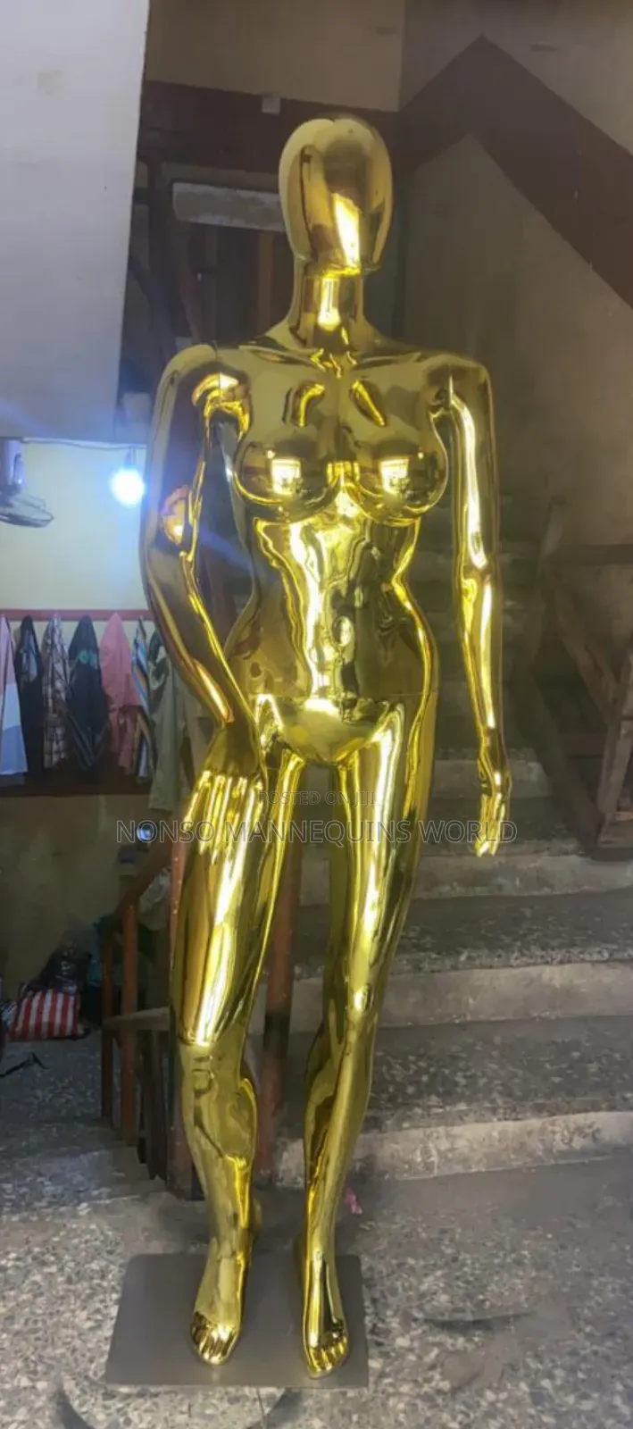 Size 12 Faceless Gold Chrome Female Mannequin
