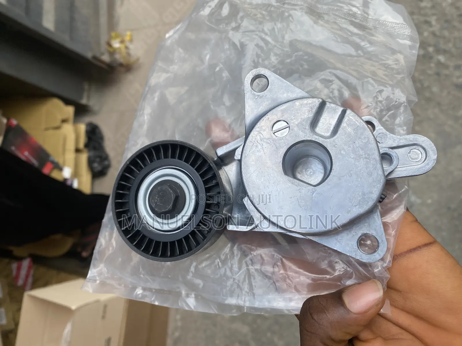 Belt Tensioner Fits Toyota Corolla Axio, Auris, 1nz Engine