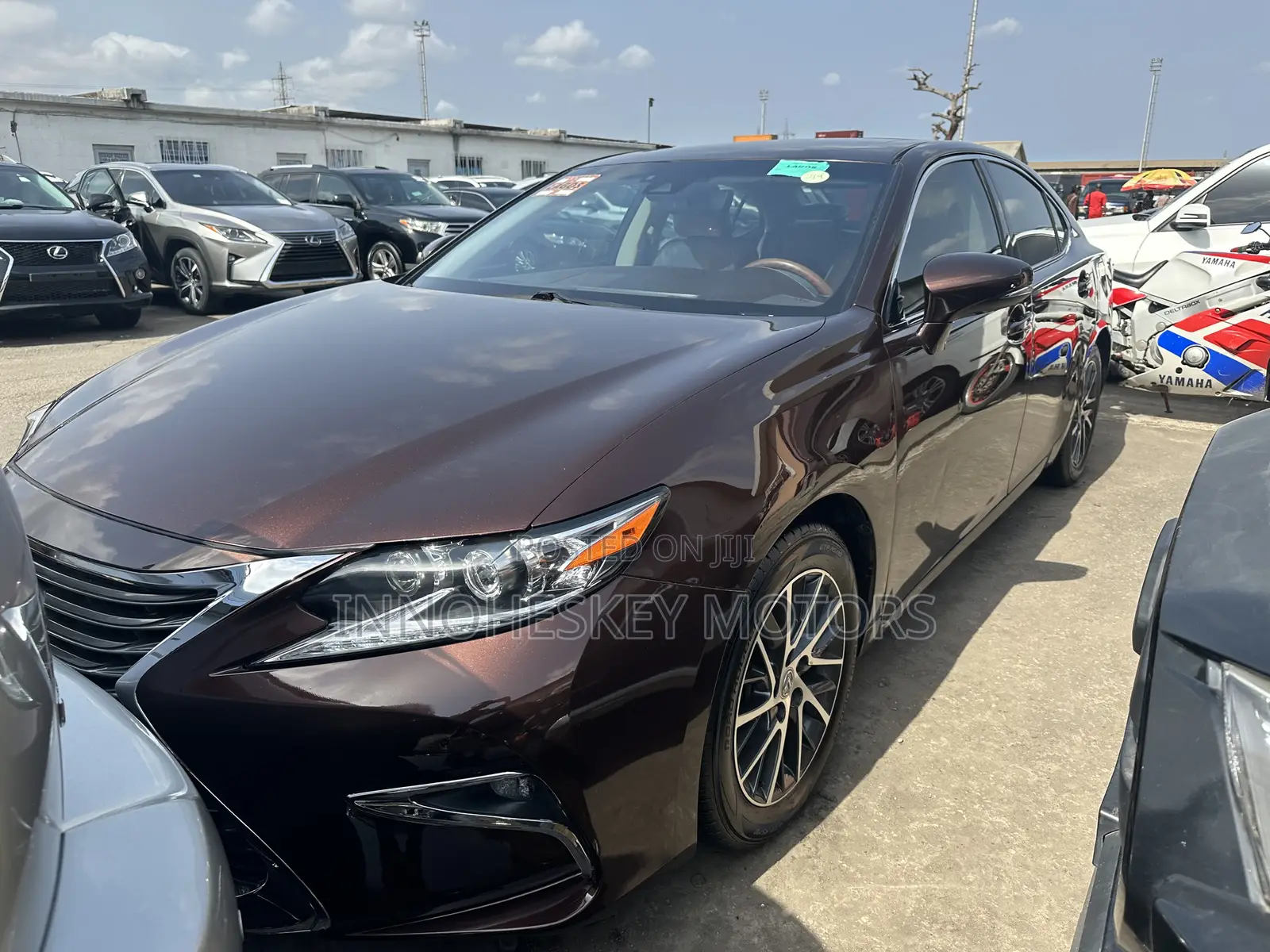 Lexus ES 350 FWD 2016 Brown