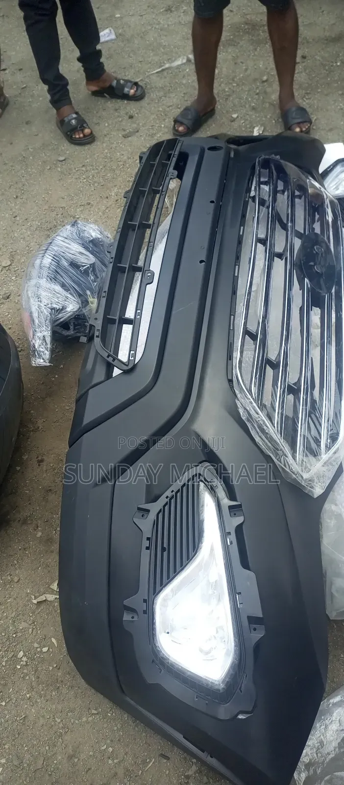 Complete Bumper for Hyundai Santa Fe Grand 2014