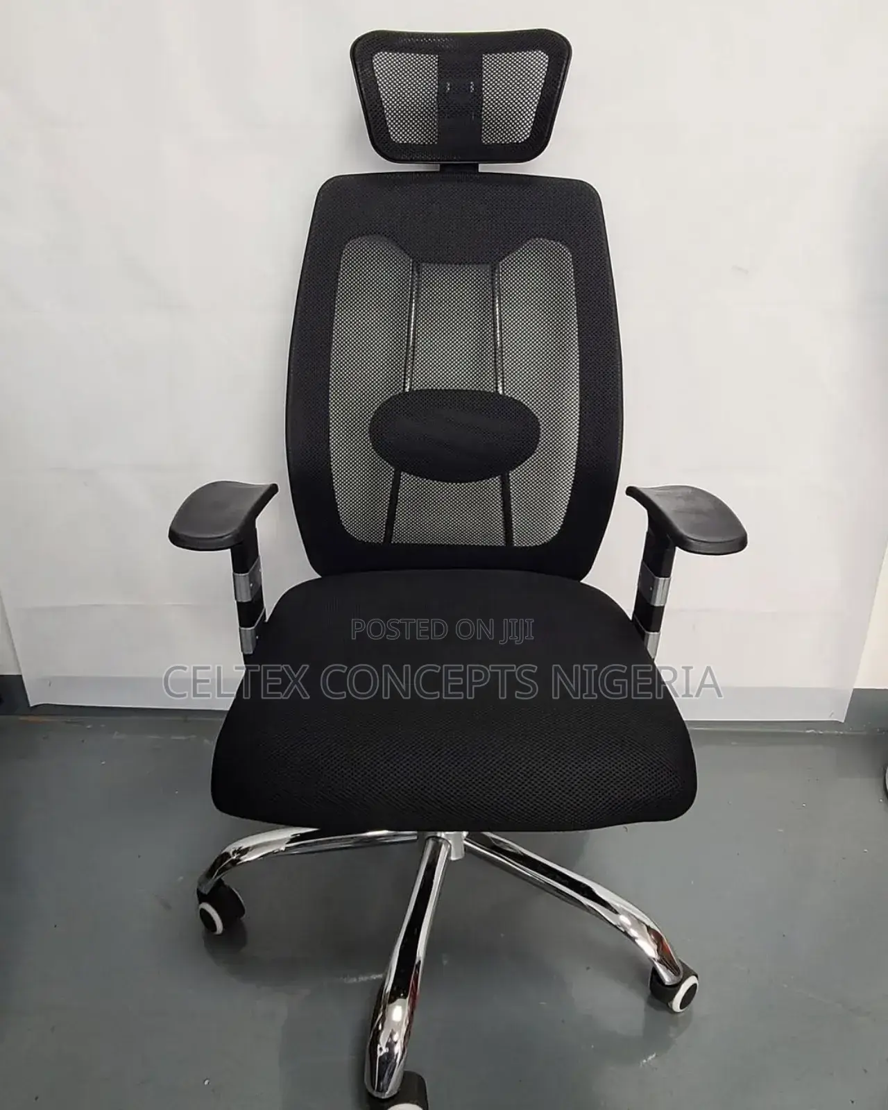 Executive Office Chair With Headrest