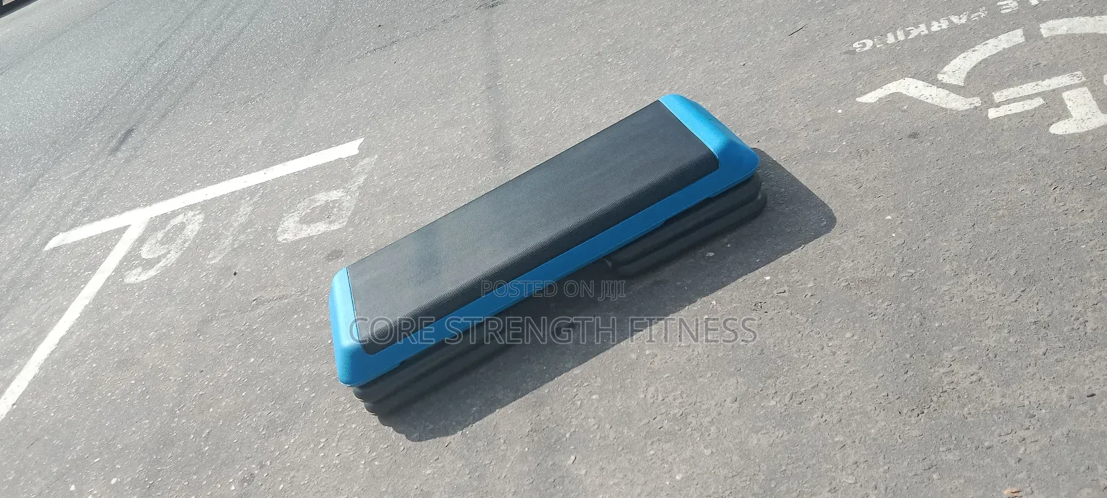Commercial Aerobics Step Board With 4 Incline Leg Adjusters