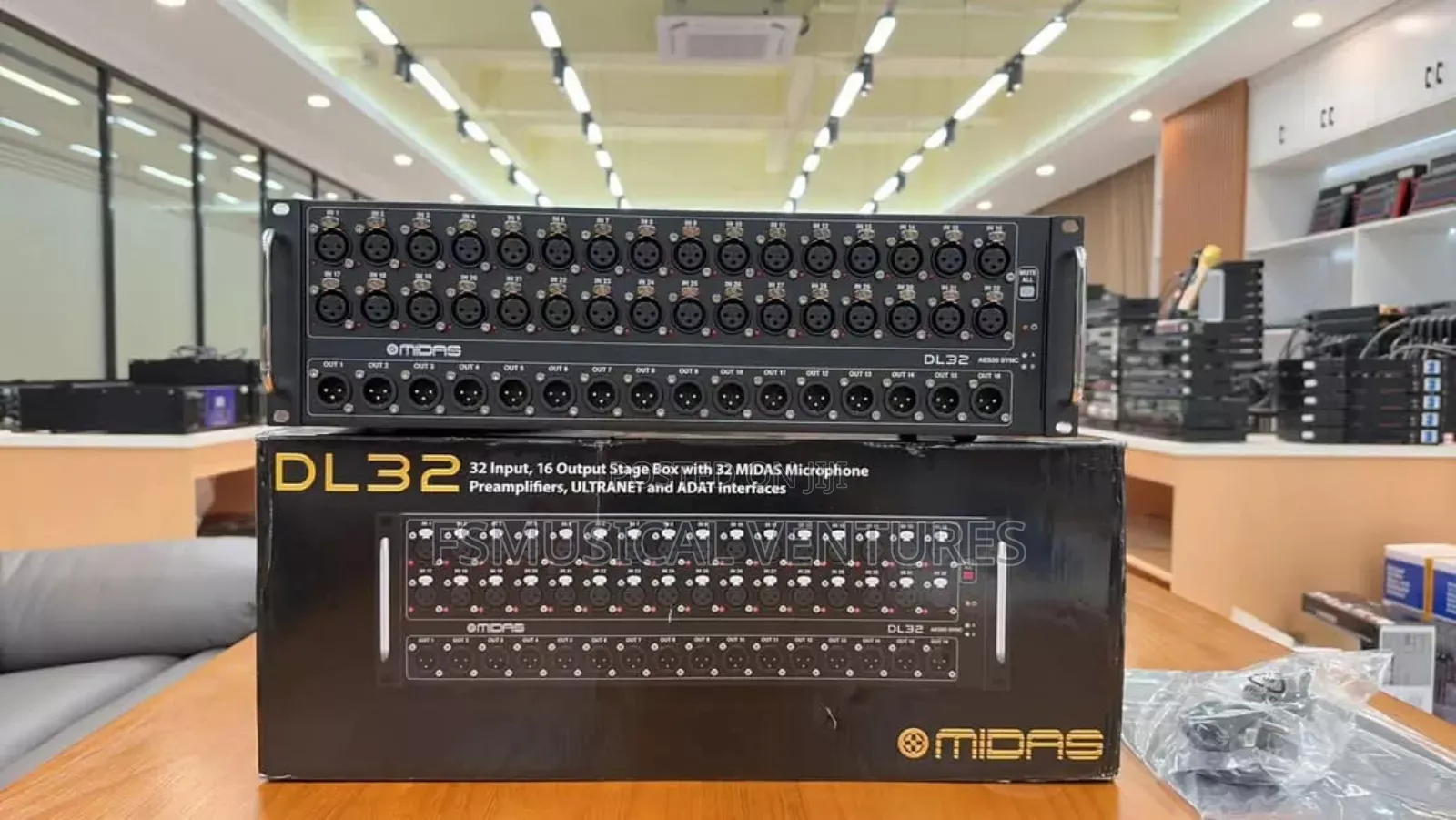 Midas Dl32 Stage Box With 32 Midas Mic Preamps