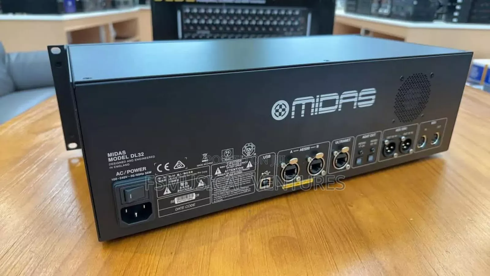 Midas Dl32 Stage Box With 32 Midas Mic Preamps