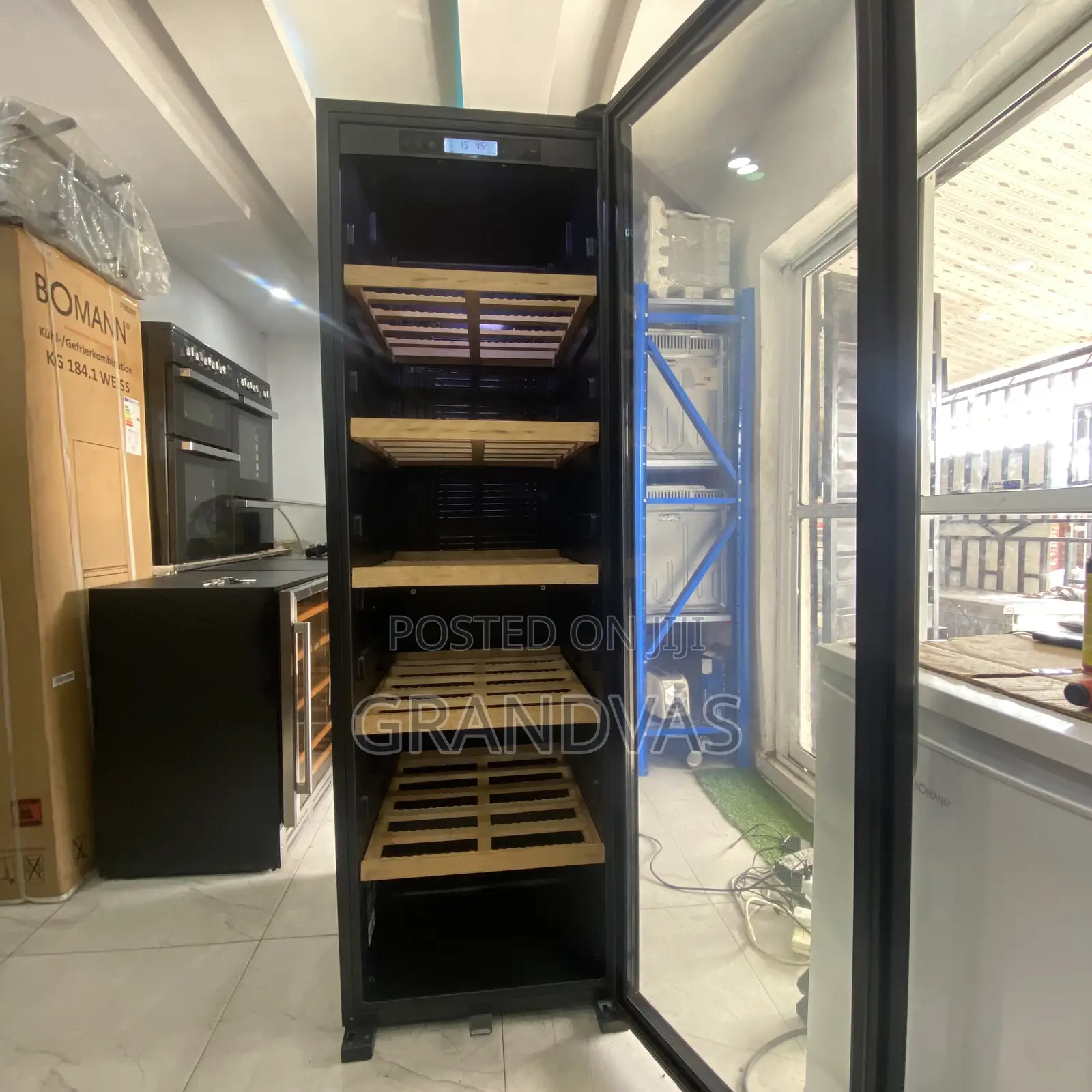 Wine Chiller 6 Feet Height