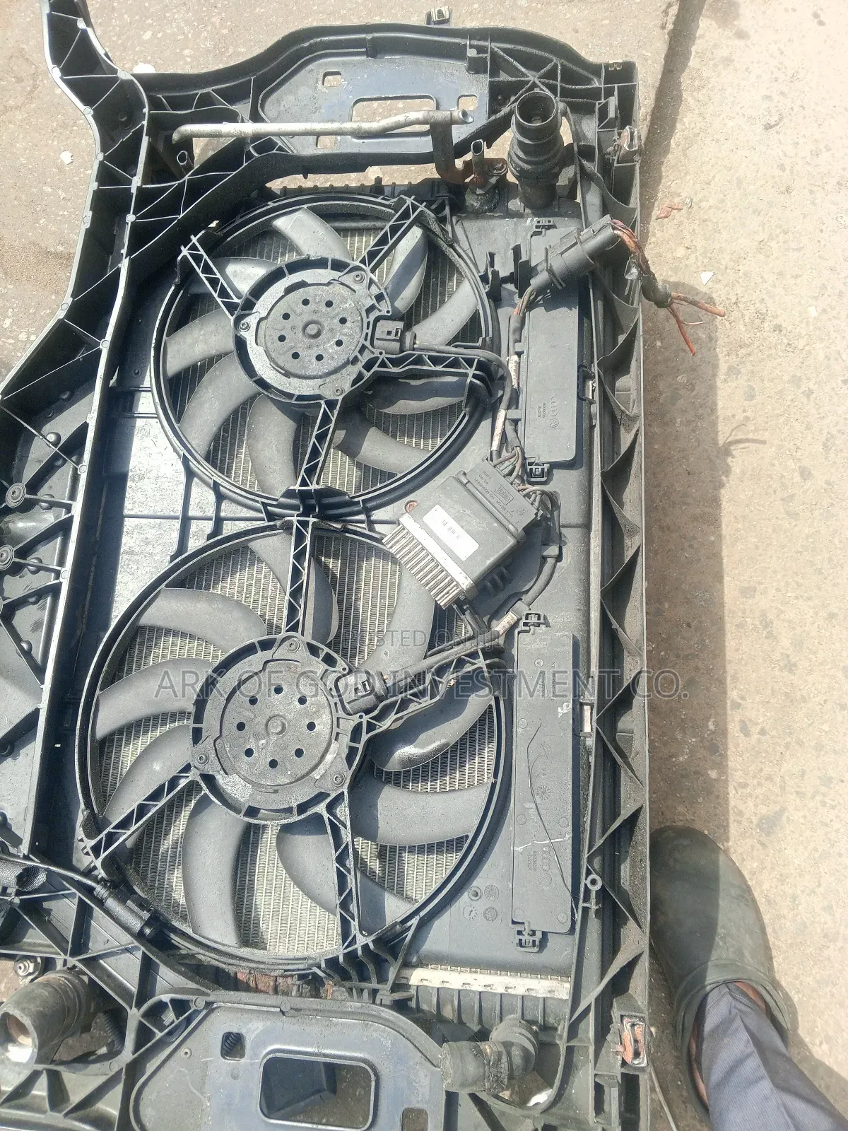 Radiator and Fan for Audi Q5 3.2 V6