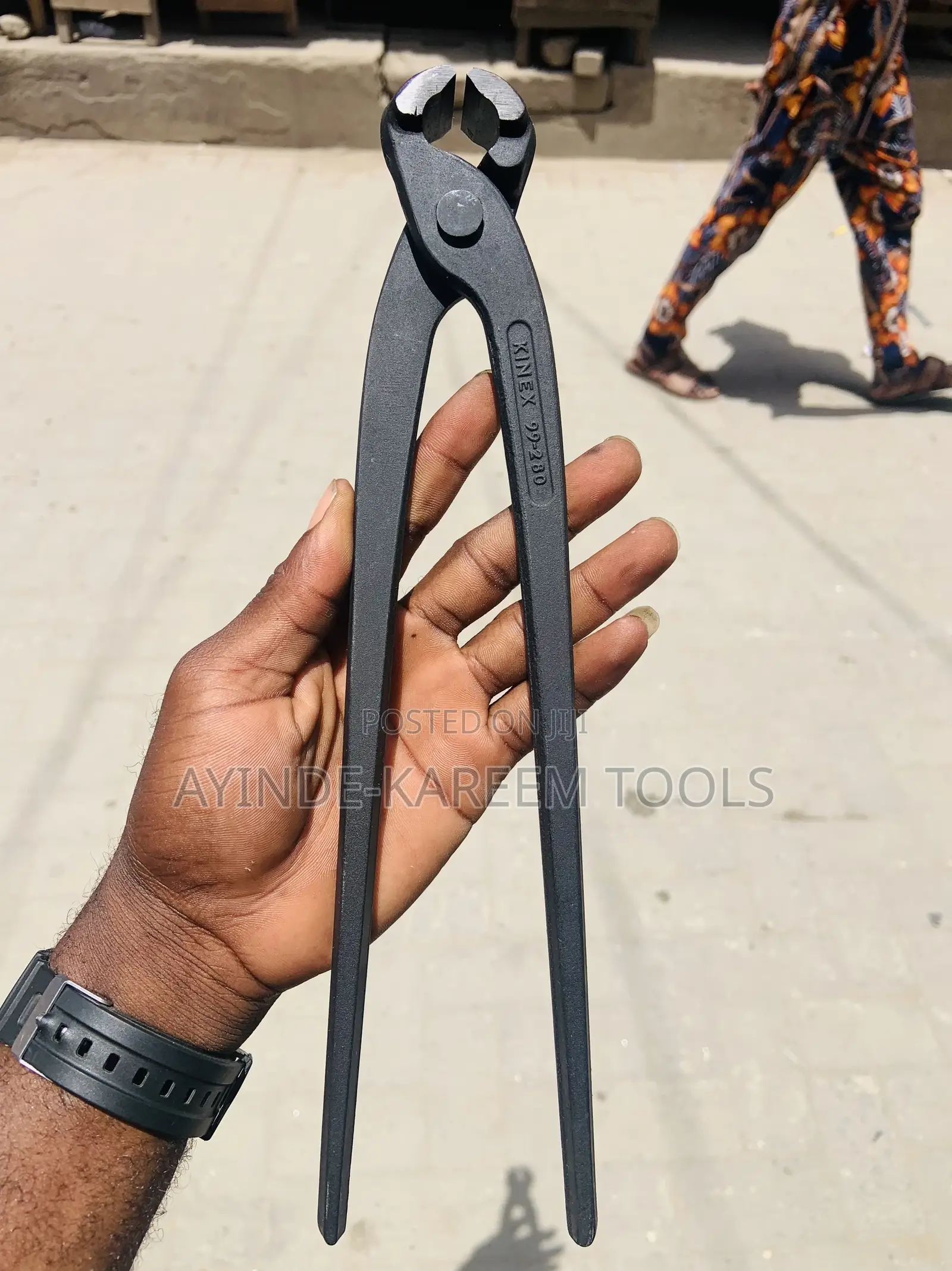 Multupurpose Pinches/Pincers (11inches)