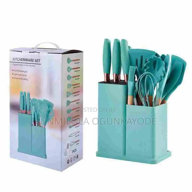 Silicone Spoon Set With Chopping Board 19000