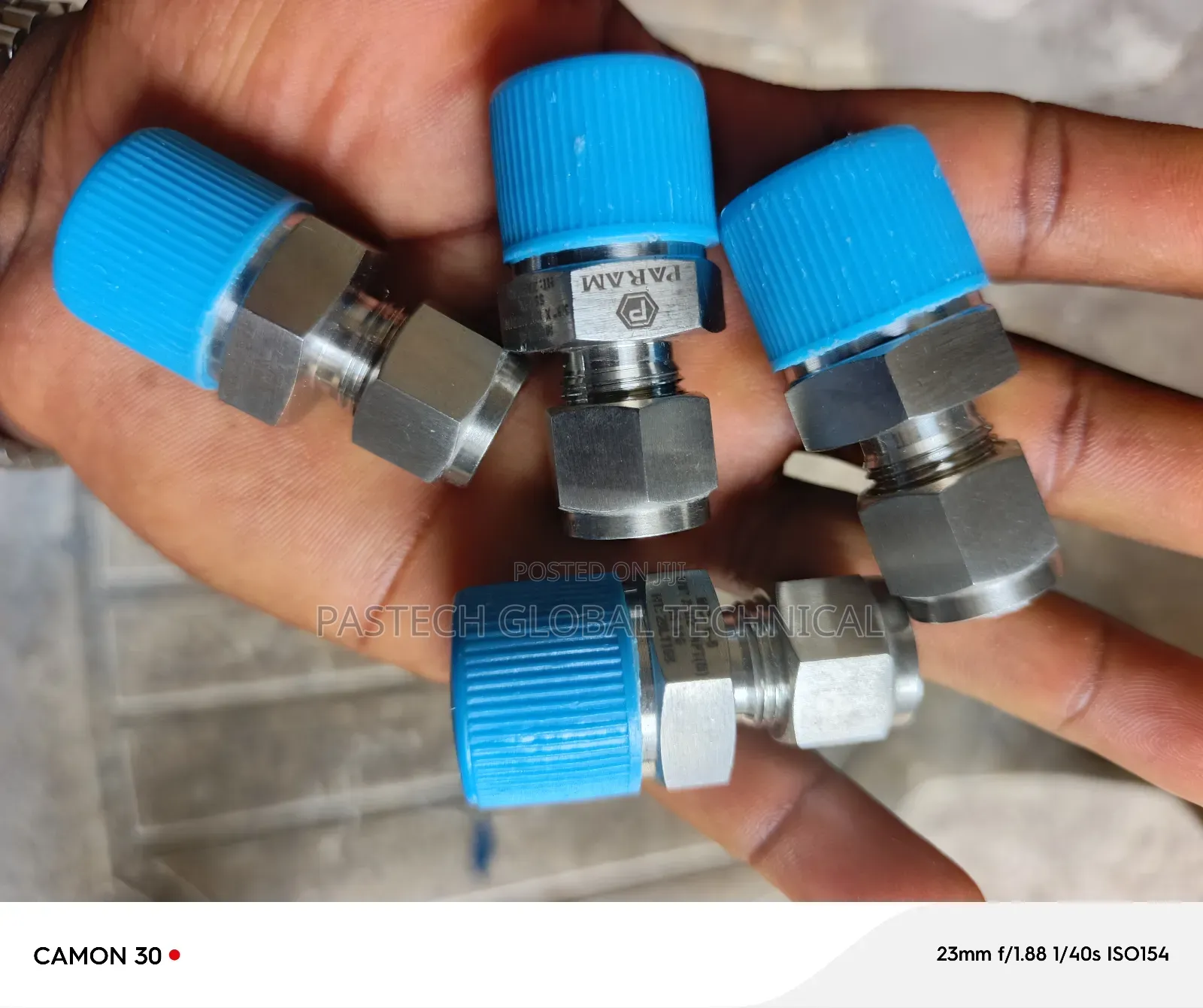 1/2" X 3/8" Straight Connector (Swagelok)