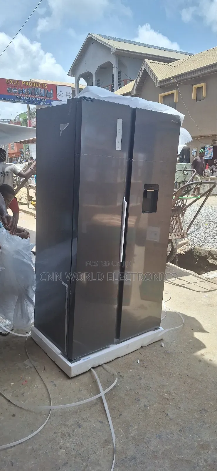Hisense 529l Inverter Side by Side Fridge With Dispenser