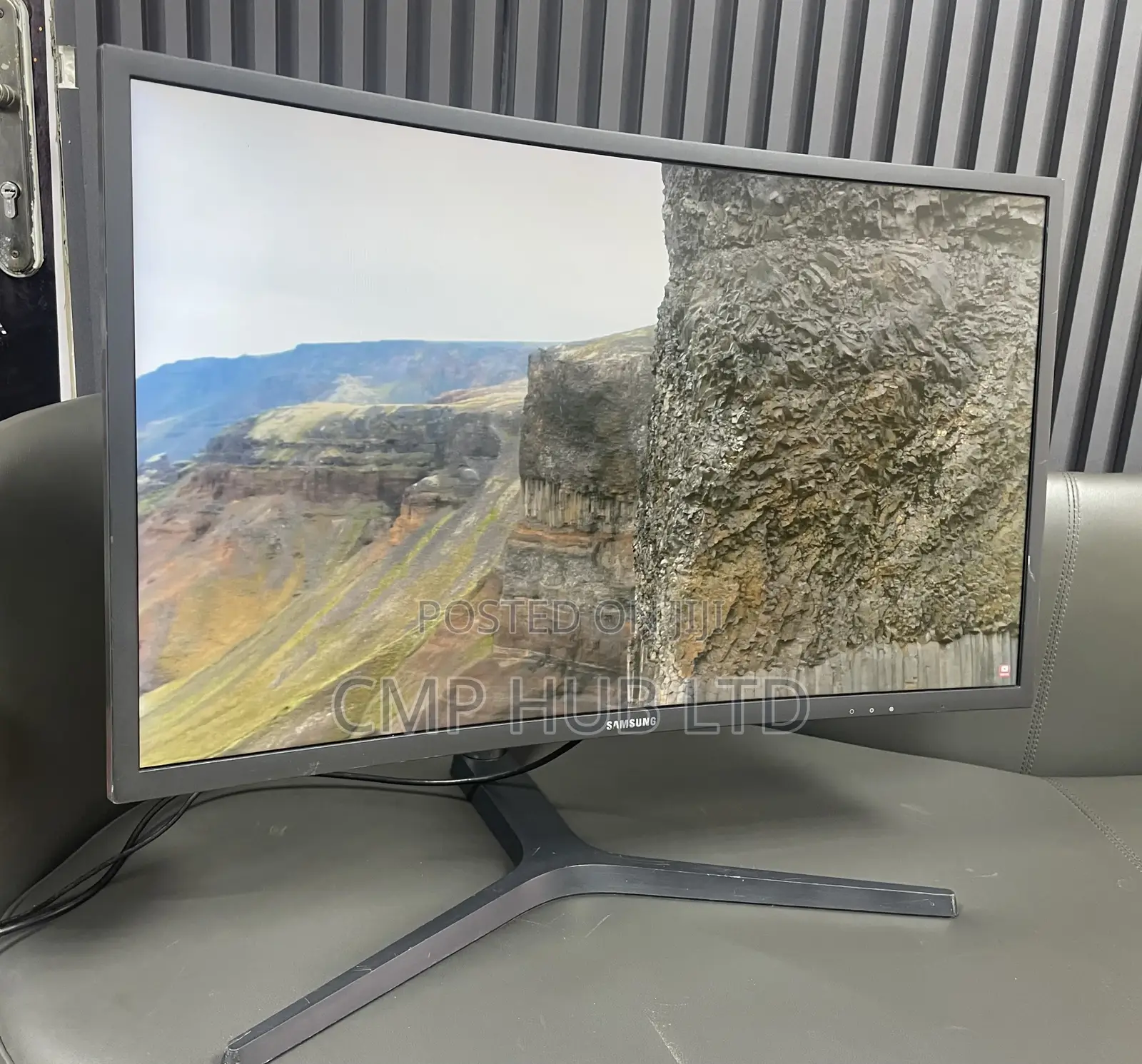 Samsung 27” Curved 144hz 1440p Qled Gaming Monitor