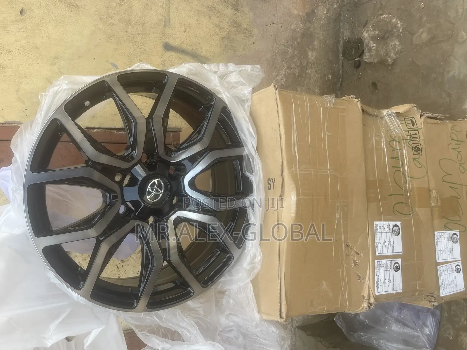 18inches Toyota Hilux RJM 2024