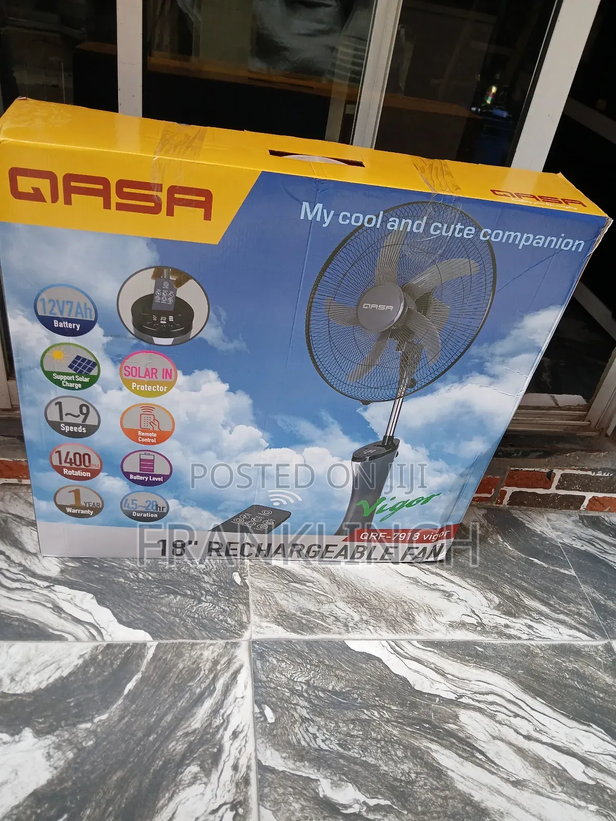 Qasa 18" Rechargeable Standing Fan.