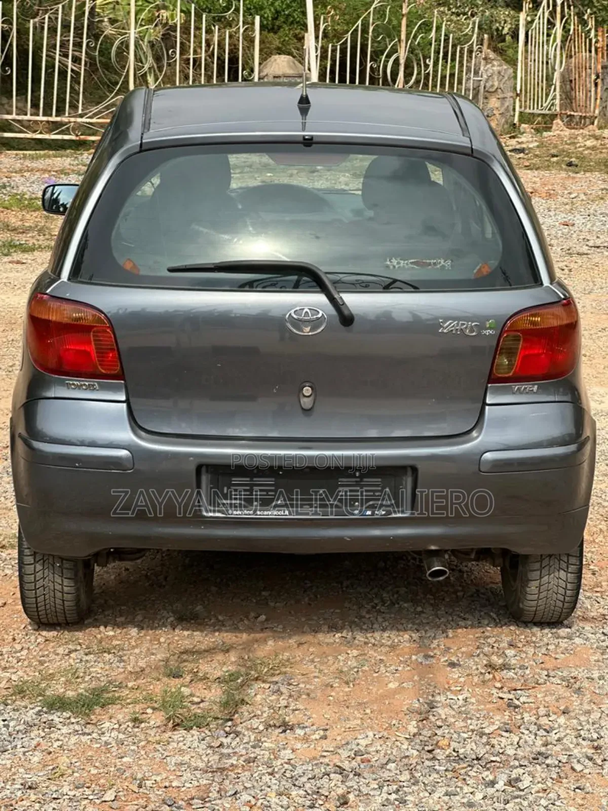 Toyota Yaris 2005 Gray