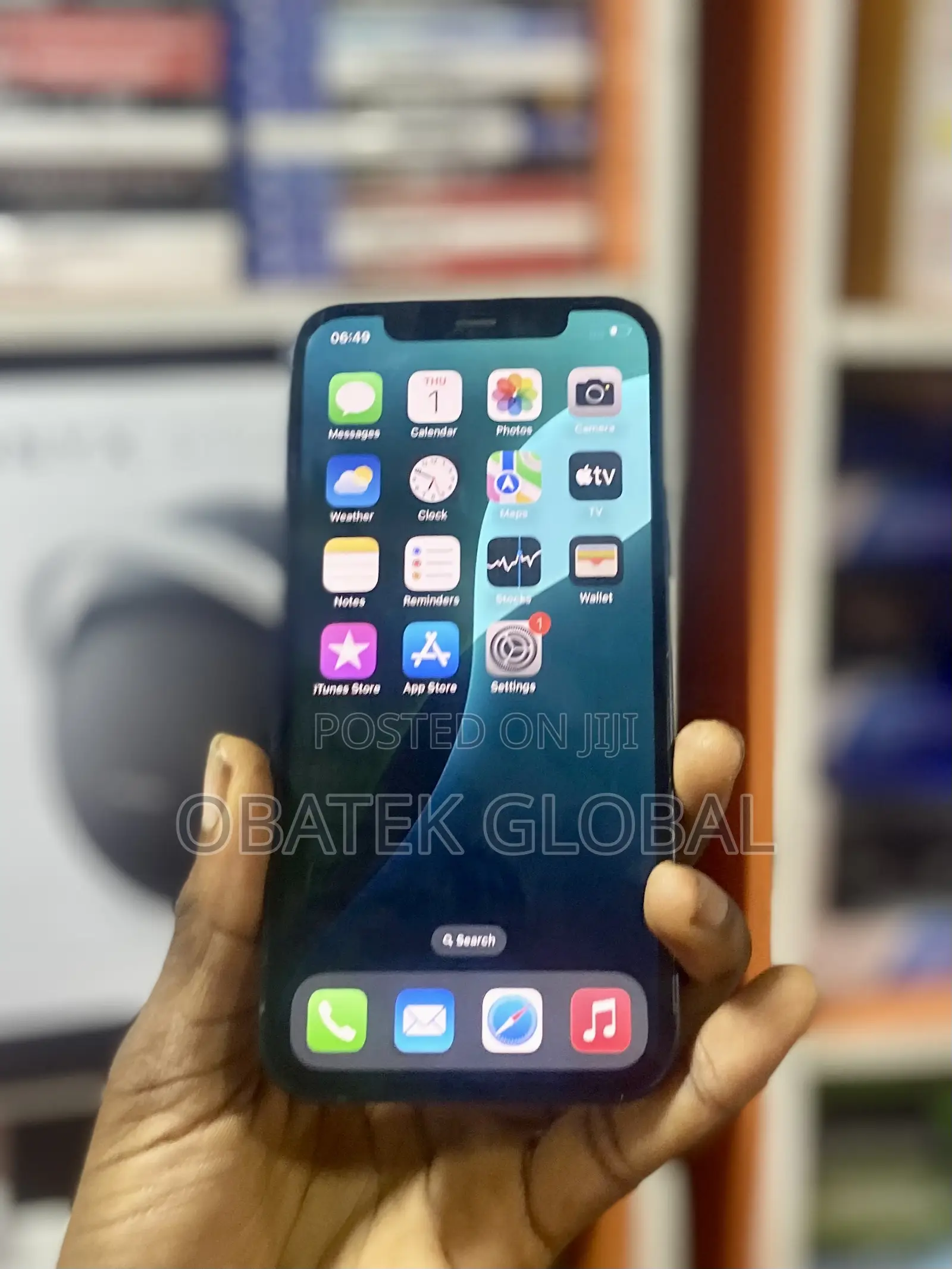 Apple iPhone 12 64 GB Black