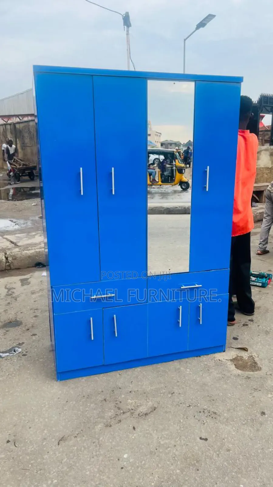 Wardrobe With Mirror,Size(4*6)