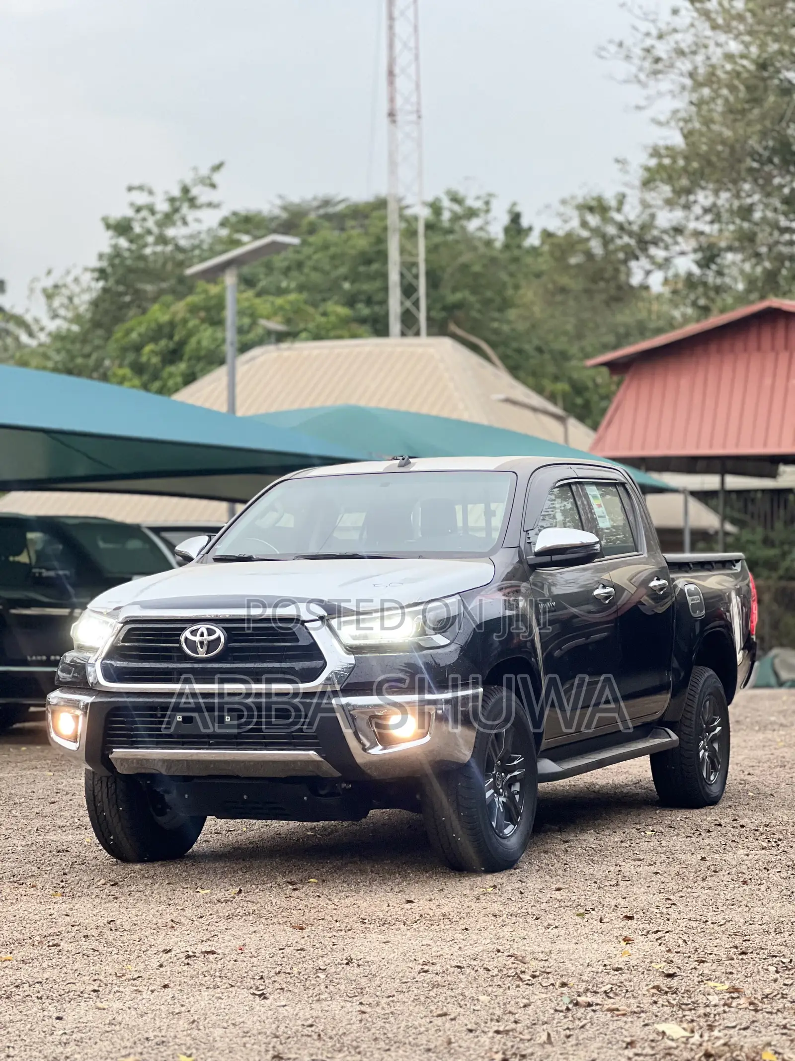 New Toyota Hilux 2025 Black