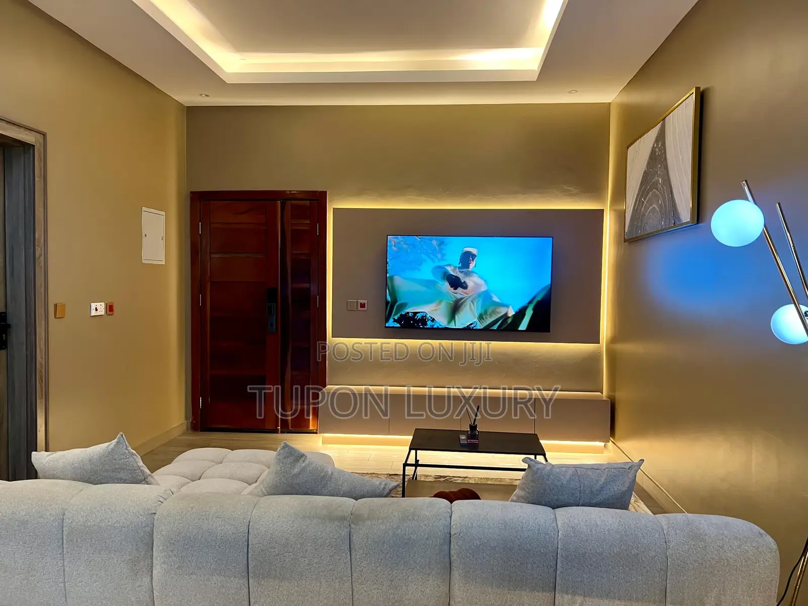 Luxury 1bedroom Loft/Maisonnette With Pool and Gym