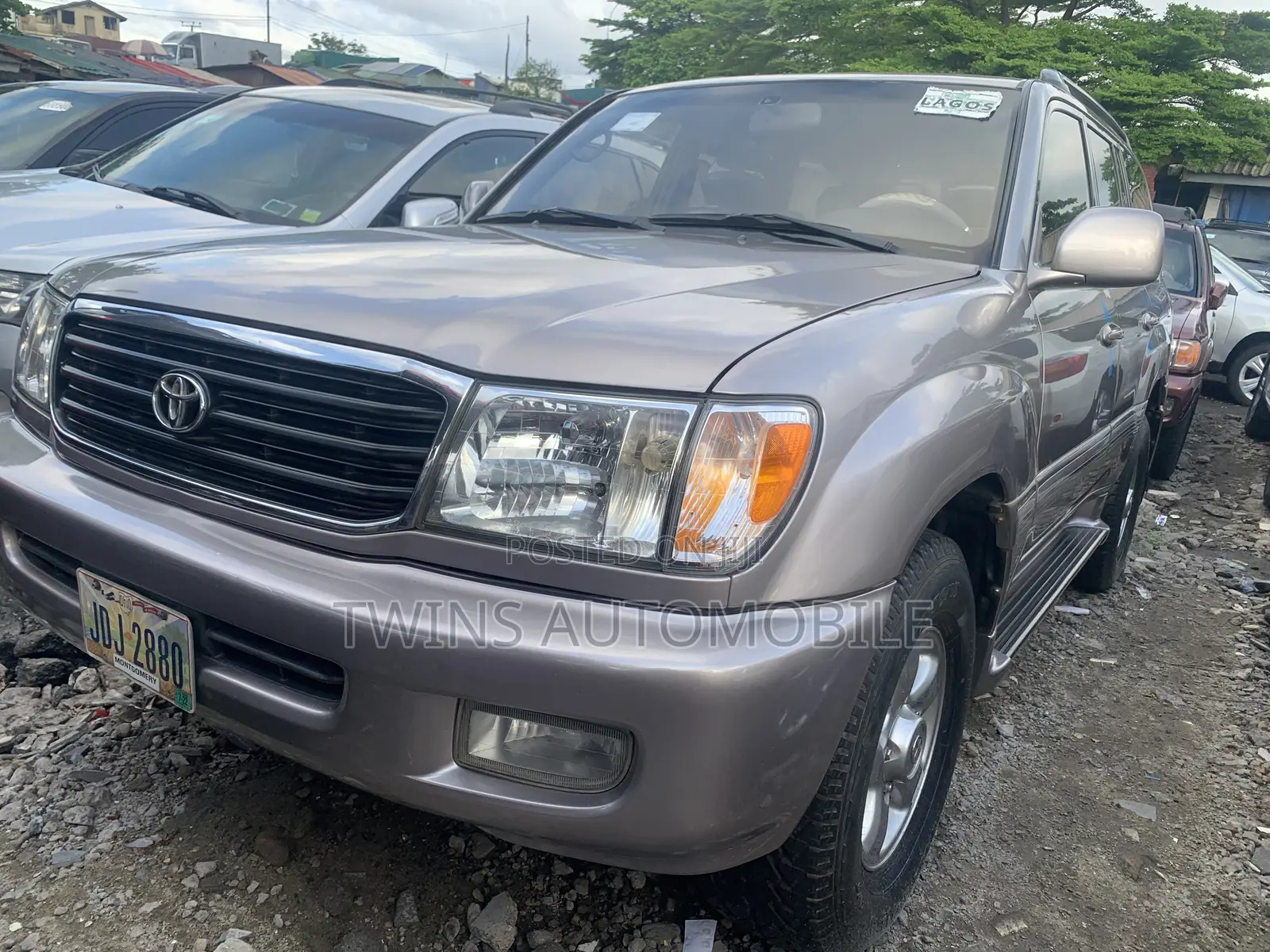 Toyota Land Cruiser 2004 Gray