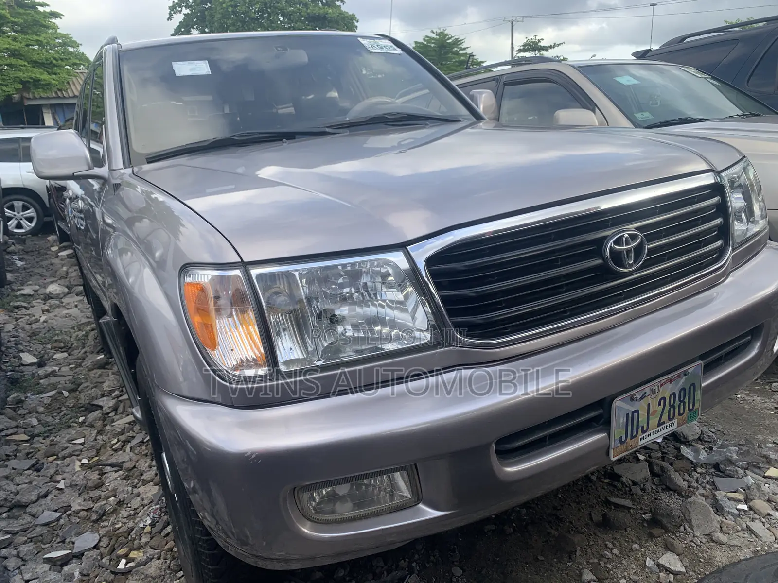 Toyota Land Cruiser 2004 Gray