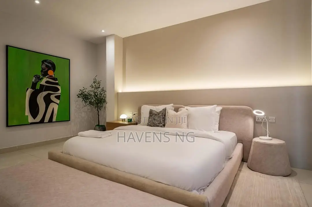 2-Bedroom Luxury Apartment for Short Let