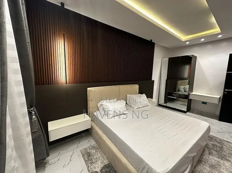 Luxury 2-Bedroom Penthouse Apartment