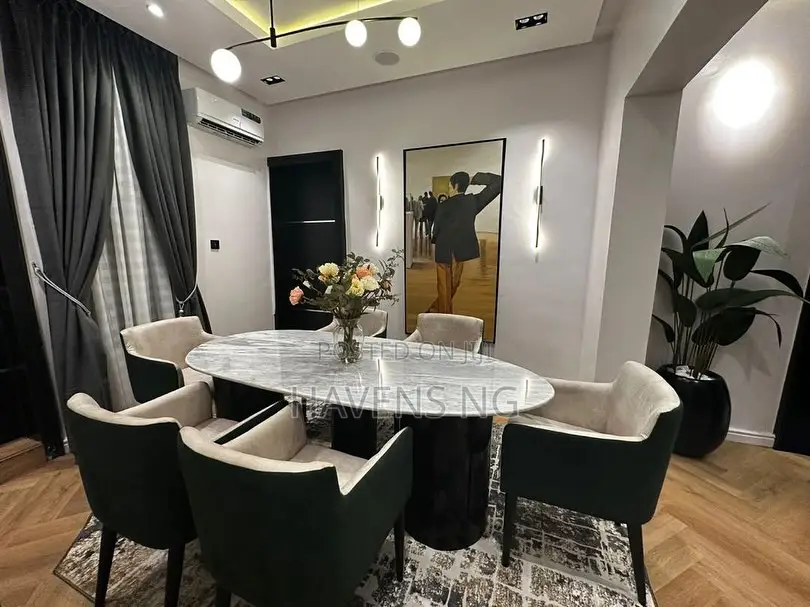 Luxury 2-Bedroom Penthouse Apartment