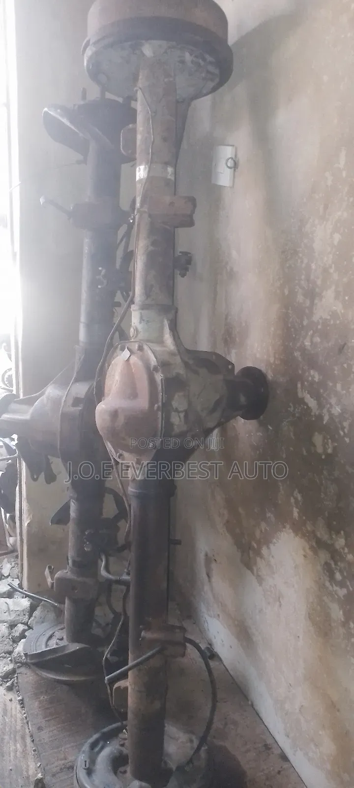 Back Axle Ford E150 5 Stud