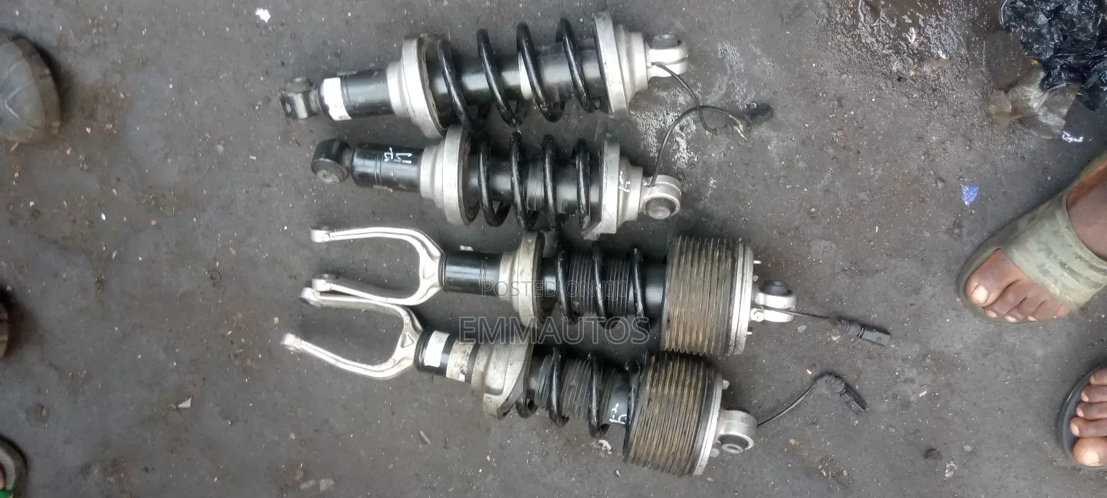 Front and Back Shocks Audi R8