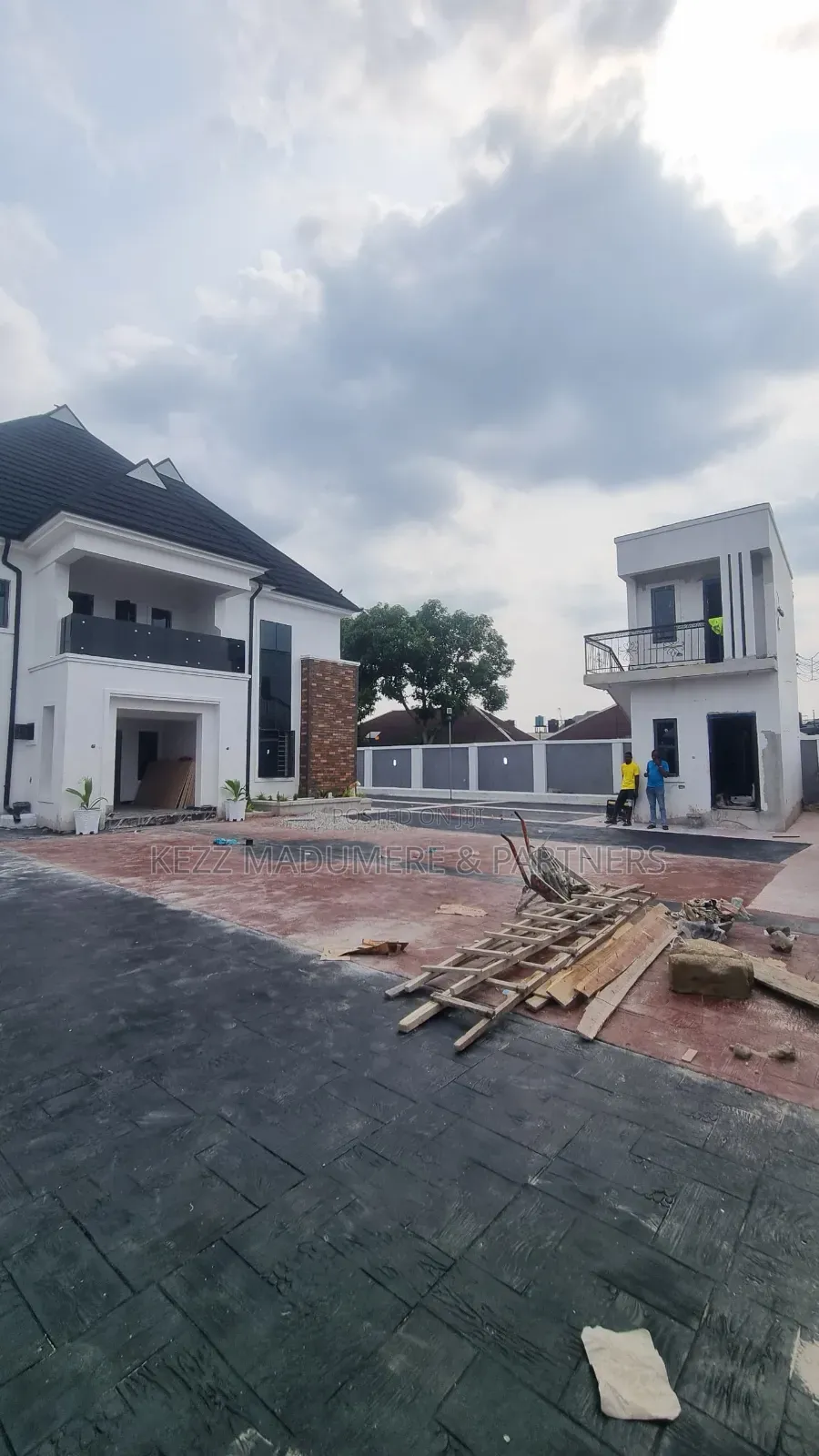 6bdrm Duplex in Eliozu , Port for sale